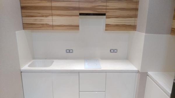 Столешница для кухни с интегрированной мойкой и стеновой панелью Grandex M-701