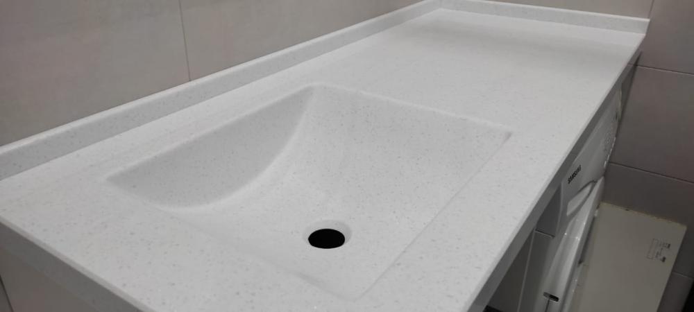 Столешница в ванну c интегрированной раковиной Grandex A-422